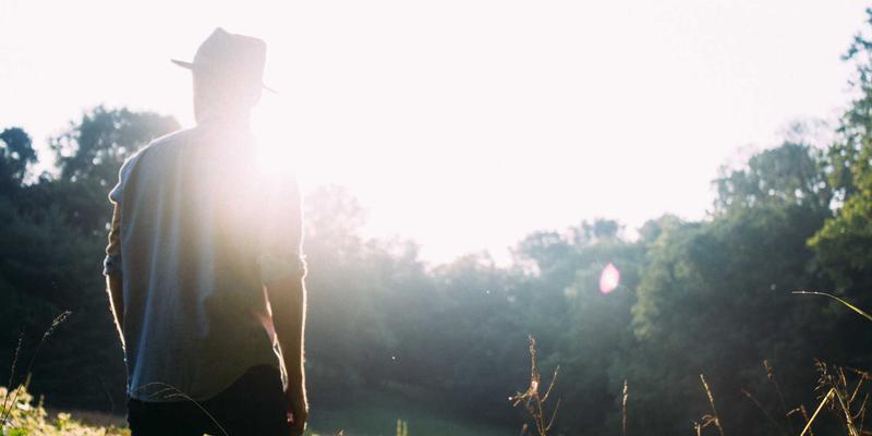 日本动漫周边购买终极指南:原产地直邮与代理版深度解析,手办模型避坑必看